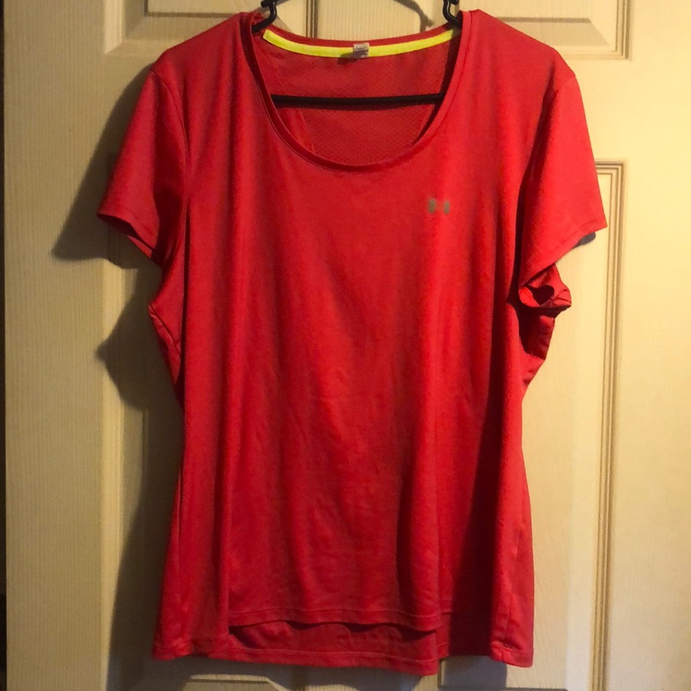 Under Armour Women’s Heat Gear Shirt